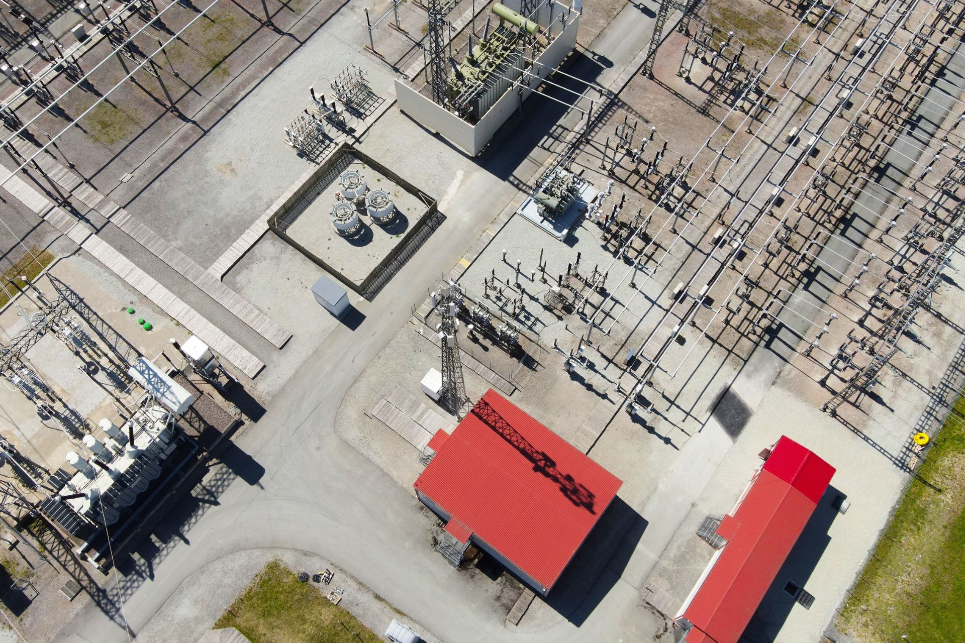Utilities explore generating companies model to serve data center power demand
